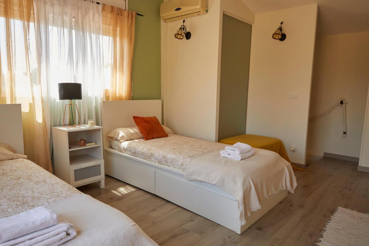 Amazing Vila Close To Sitges, Jacuzzi, Swimming Pool & Exellent Views Olivella エクステリア 写真